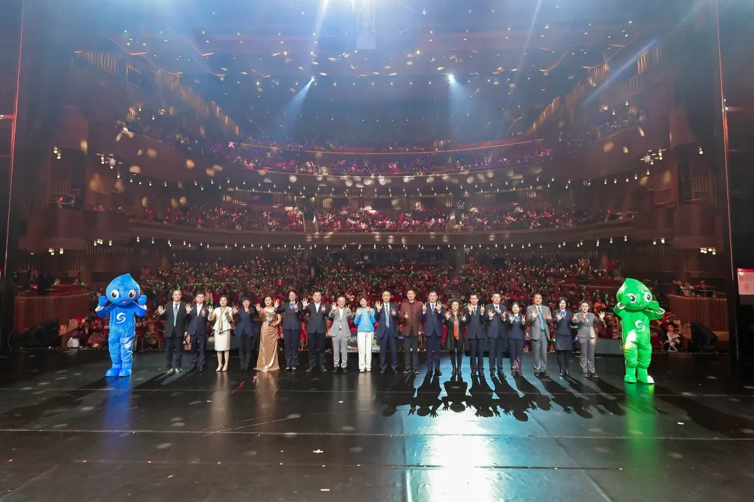 3U4A2950.jpg~tplv-9lv23dm2t1-resize-animforce-v1_1600_3000_gif.jpg